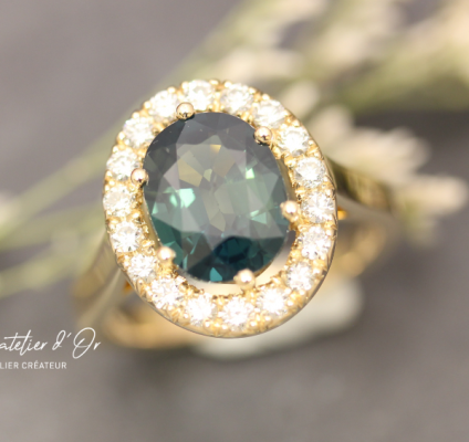 Bague de Fiançailles en Or éthique 18 Carats – Saphir Teal & Diamants
