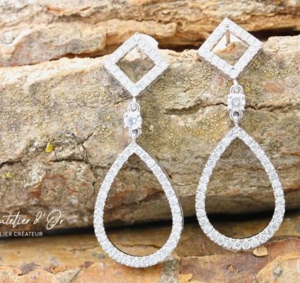 Boucles d'oreilles en or blanc 18 carats et diamants par L'Atelier d'Or Joallier créateur