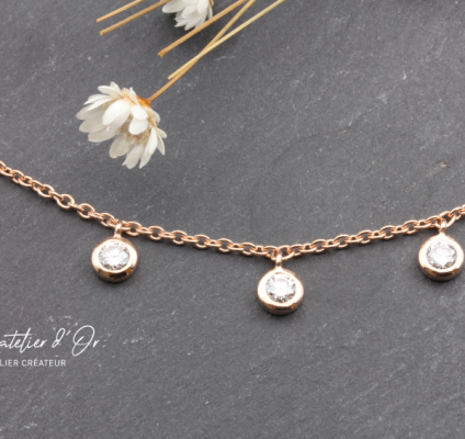 Collier ras de cou en or avec pampilles diamants – Une création unique et précieuse