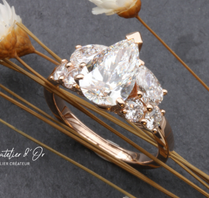 Bague de fiançailles unique en or recyclé 18 carats et diamants éthiques