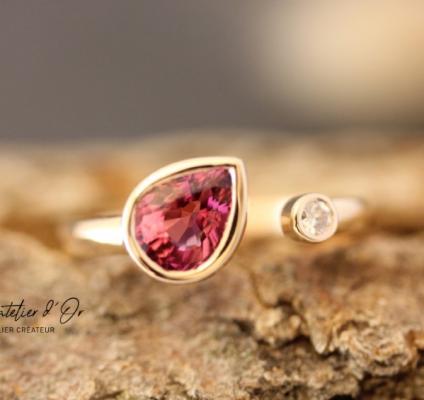Bague de fiançailles originale Rubis et diamant