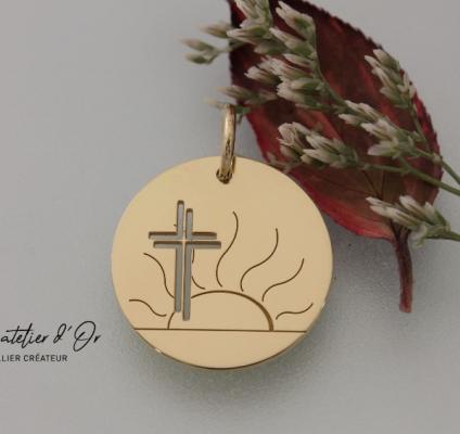Médaille enfant sur mesure en or éthique 18 carats - Je T'AdOr par L'Atelier d'Or