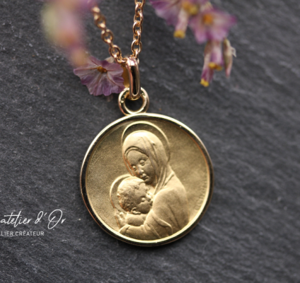 Médaille de Baptême en or éthique 18 carats – Collection Je T'AdOr 