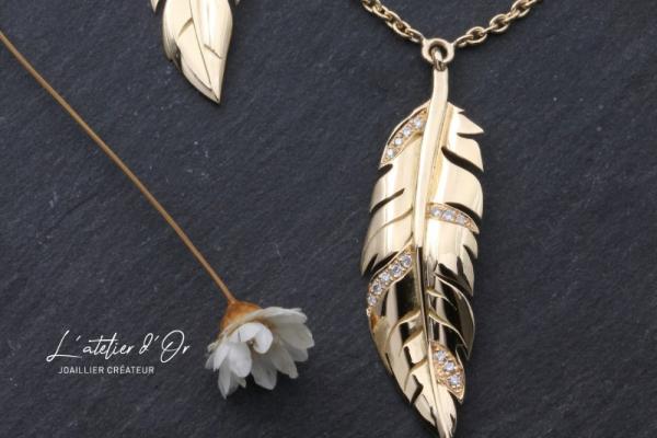 Pendentif plume en or éthique 18 carats – serti de diamants