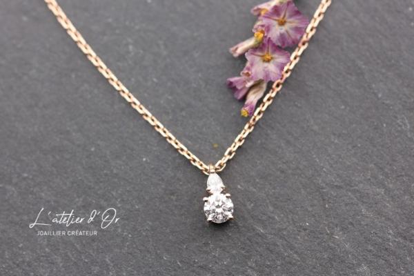 Collier en or éthique 18 carats  avec son pendentif diamant poire et diamant rond