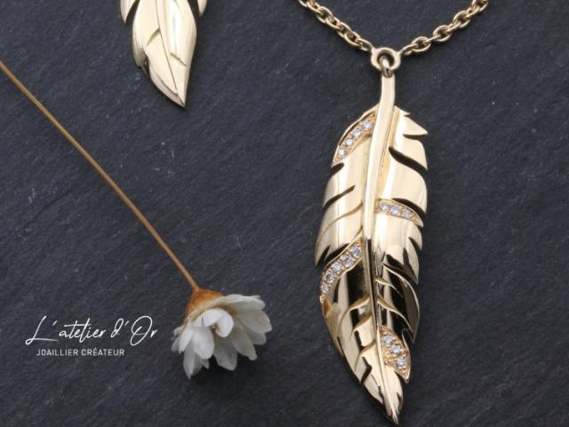 Pendentif plume en or éthique 18 carats – serti de diamants