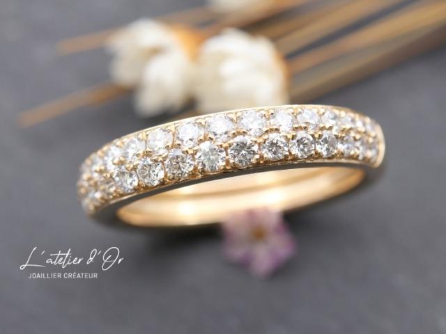 Alliance en or éthique 18 carats et rivière de diamants, l’élégance éternelle