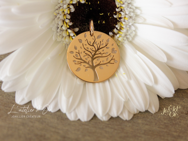 Médaille Arbre de vie, bijoux pour enfants en or recyclé 18 carats